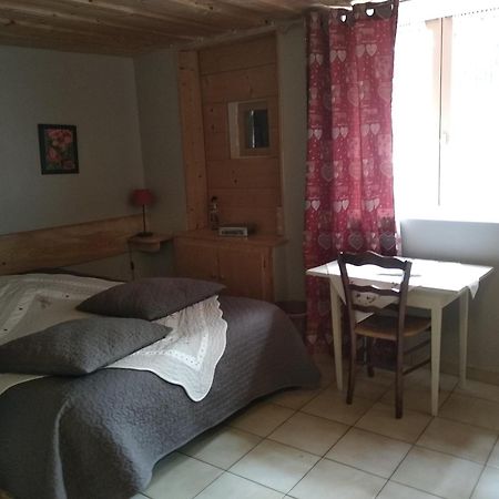 Che'Val D'Amour Ecleux Exterior photo