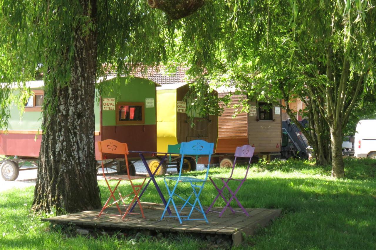 Che'Val D'Amour Ecleux Exterior photo